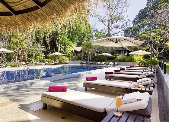Let's Hyde Resort & Villas