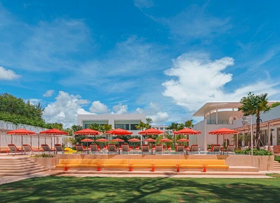 The Standard, Pattaya Na Jomtien
