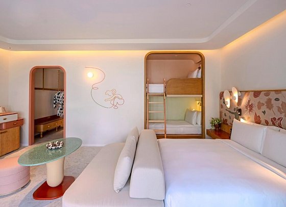 The Standard, Pattaya Na Jomtien - Wohnbeispiel Family Bunk 1 King & 1 Bunk (Zimmercodierung UI1)