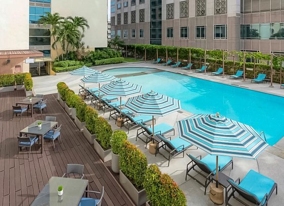 Holiday Inn Bangkok Silom