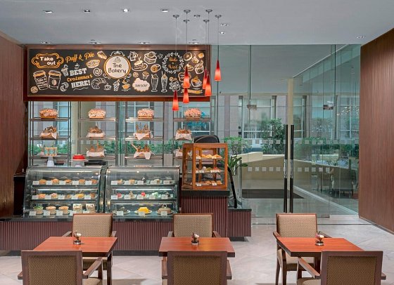 Holiday Inn Bangkok Silom