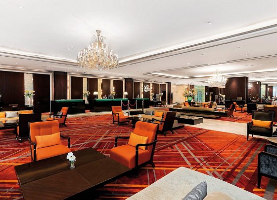 Holiday Inn Bangkok Silom