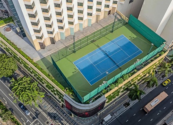 Holiday Inn Bangkok Silom