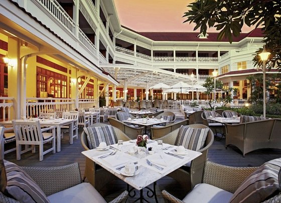 Centara Grand Beach Resort & Villas Hua Hin - Railway Restaurant