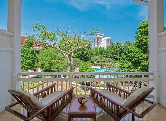 Centara Grand Beach Resort & Villas Hua Hin - Balkonbeispiel Deluxe (Zimmercodierung UD1)