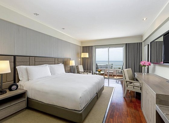 Avani Pattaya Resort - Wohnbeispiel Deluxe Sea View Plus (Zimmercodierung U1M)