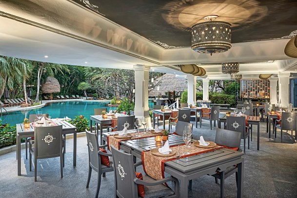 Anantara Hua Hin Resort - Restaurant „Rim Nam“