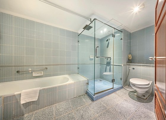 Royal Benja Hotel - Badbeispiel Grand Deluxe (Zimmercodierung UD3)