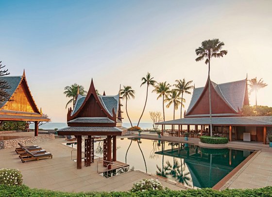 Chiva-Som Hua Hin - Swimming Pool-Taste of Siam Restaurant