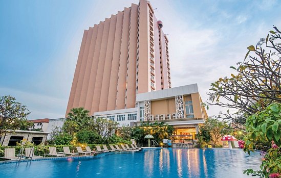 Golden Beach Cha Am Hotel