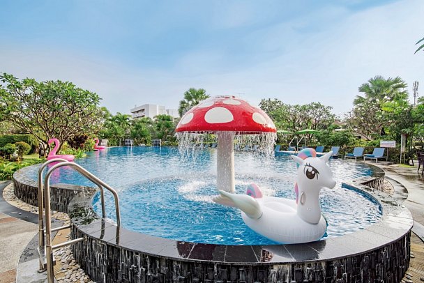 Golden Beach Cha Am Hotel