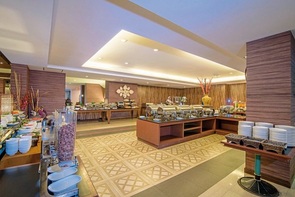 Golden Beach Cha Am Hotel