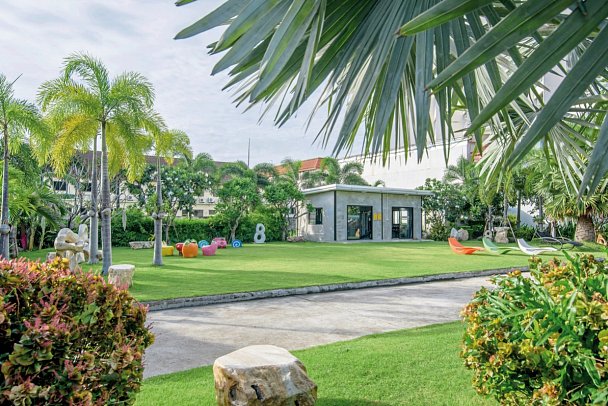 Golden Beach Cha Am Hotel