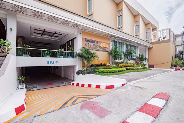 Golden Beach Cha Am Hotel