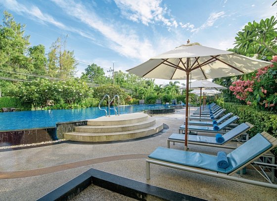 Golden Beach Cha Am Hotel