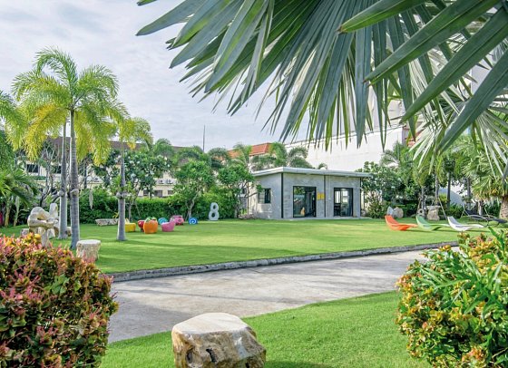 Golden Beach Cha Am Hotel