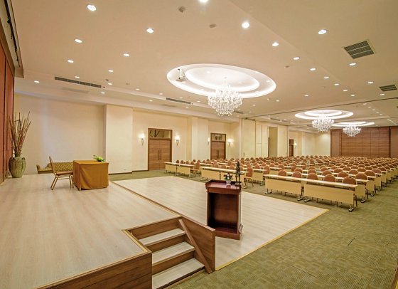 Golden Beach Cha Am Hotel