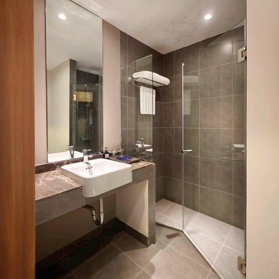 Canalis Suvarnabhumi Airport Hotel - Badbeispiel Deluxe (Zimmercodierungen UD1 & UDP)