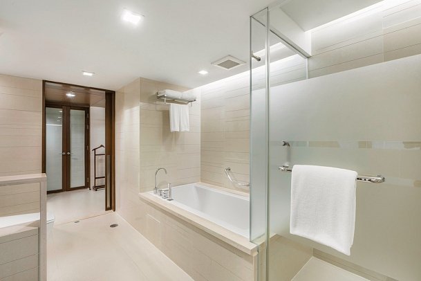 Pathumwan Princess Hotel - Badbeispiel Execuplus Suite (Zimmercodierung WT1)