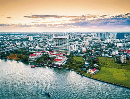 Avani+ Riverside Bangkok Hotel