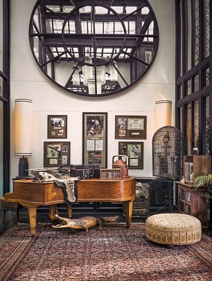 The Siam - Vinyl Room