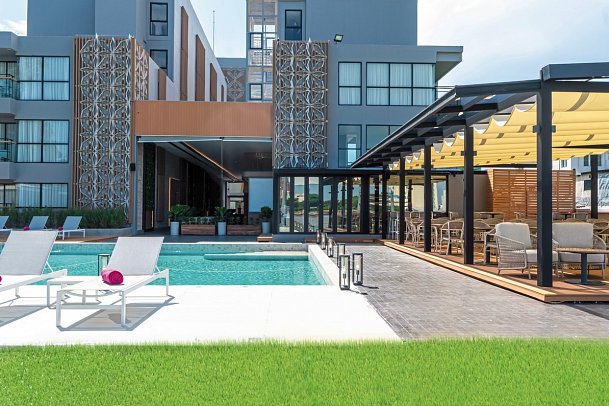 GLOW Bangkok Riverside