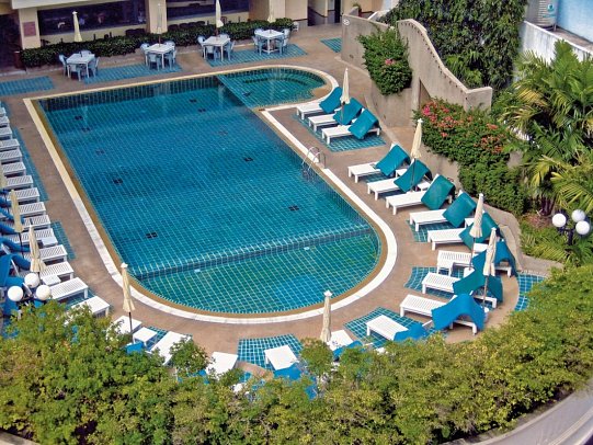 Long Beach Cha Am Resort