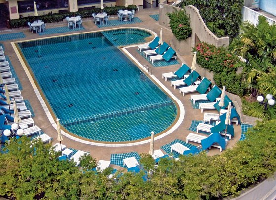 Long Beach Cha Am Resort