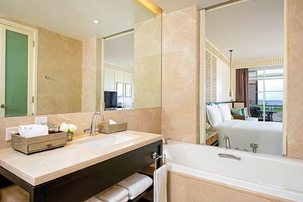 InterContinental Hua Hin Resort - Badbeispiel Premium Ocean View Club Lounge Access (Zimmercodierungen ULM & UMM)