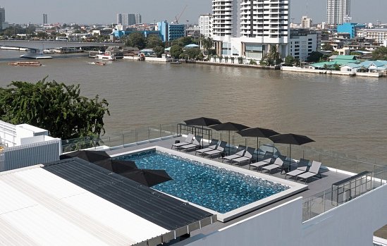 The StandardX Bangkok Phra Arthit