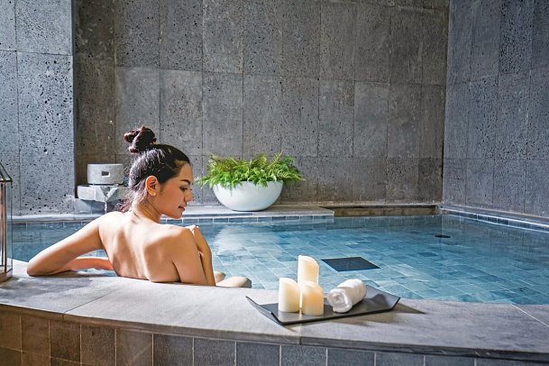 Cross Vibe Bangkok Sukhumvit