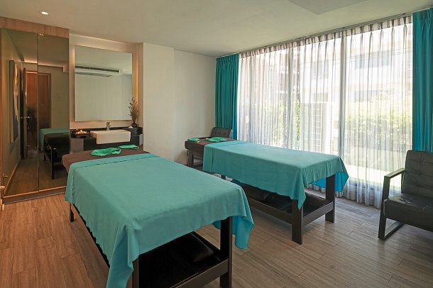 Cross Vibe Bangkok Sukhumvit