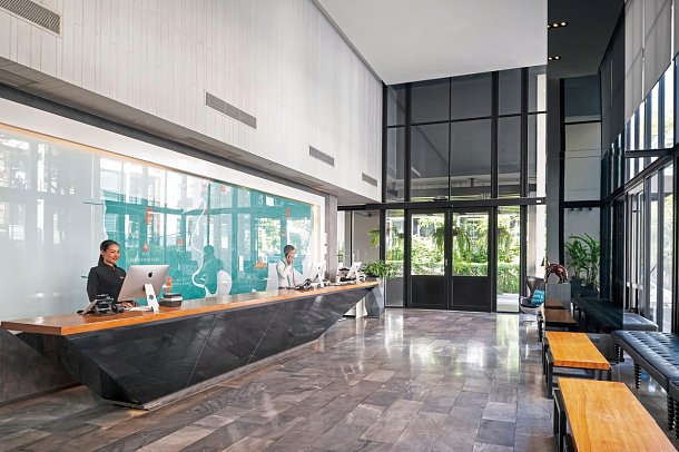 Cross Vibe Bangkok Sukhumvit