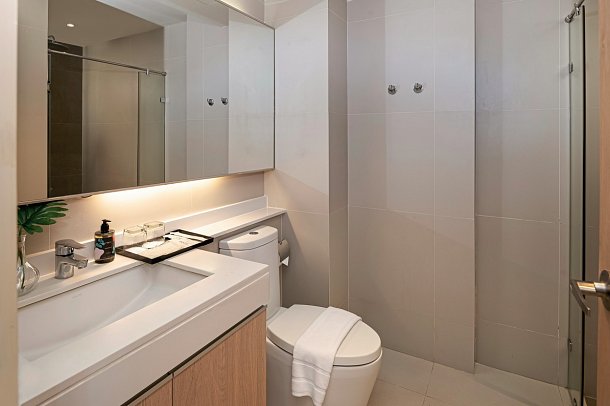 Cross Vibe Bangkok Sukhumvit - Badbeispiel Studio (Zimmercodierung SB1)