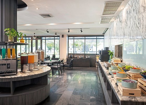 Cross Vibe Bangkok Sukhumvit