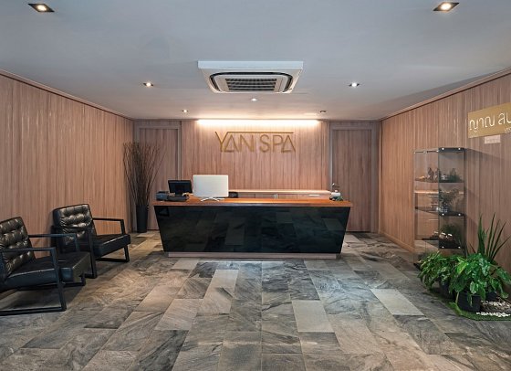 Cross Vibe Bangkok Sukhumvit