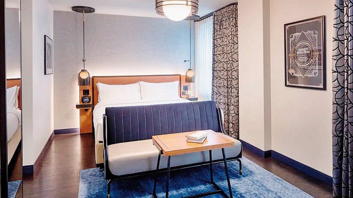 Holston House Nashville - King Deluxe