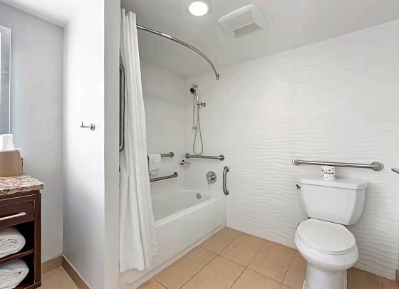 The Capitol Hotel Downtown, Ascend Hotel Collection - Beispiel Bad