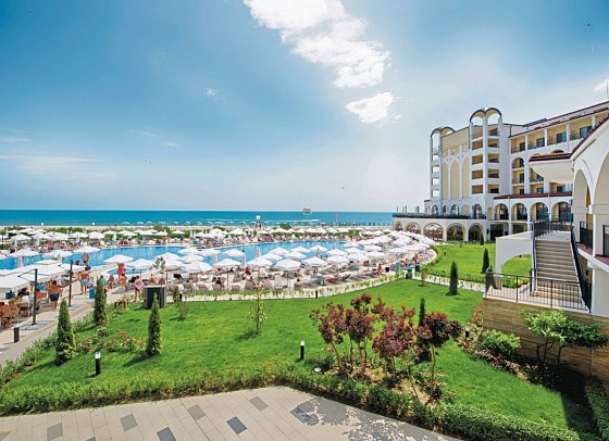 Alua Helios Bay