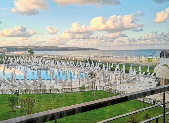 Alua Helios Bay