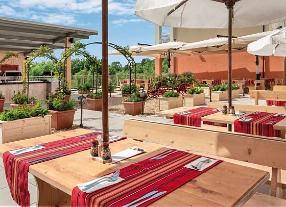 Sol Luna Bay Resort