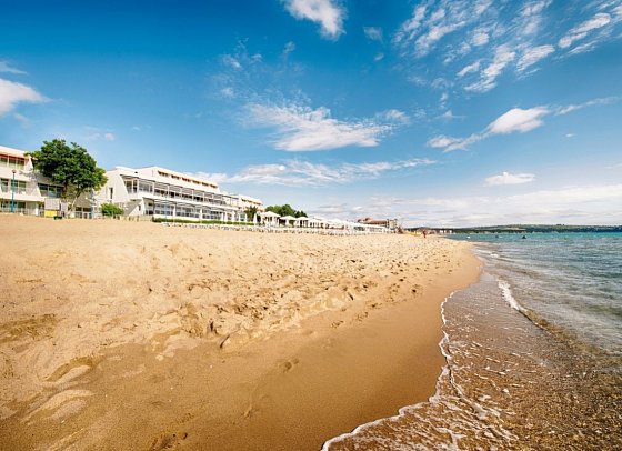 AluaSun Helios Beach