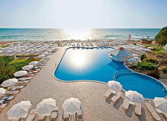 AluaSun Helios Beach