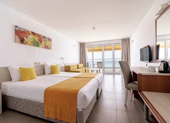AluaSun Helios Beach - Wohnbeispiel Doppelzimmer Superior Meerblick (Zimmercodierung DSM)