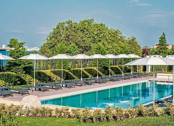 Voya Beach Resort