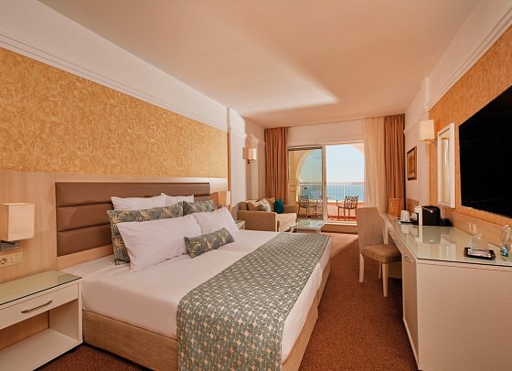 Alua Sunny Beach Resort & Spa - Doppelzimmer Deluxe Direkter Meerblick (Zimmercodierung DD2)