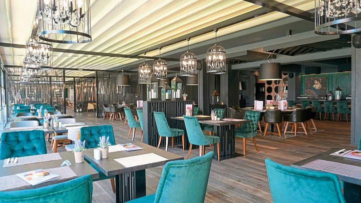 DIT Evrika Beach Club Hotel