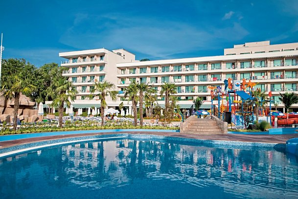 DIT Evrika Beach Club Hotel