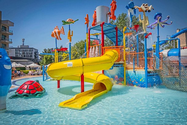 DIT Evrika Beach Club Hotel - Wohnbeispiel