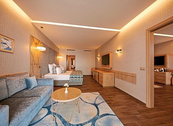 Secrets Sunny Beach Resort & Spa - Wohnbeispiel Suite PC Direkter Meerblick (Zimmercodierung WBM)